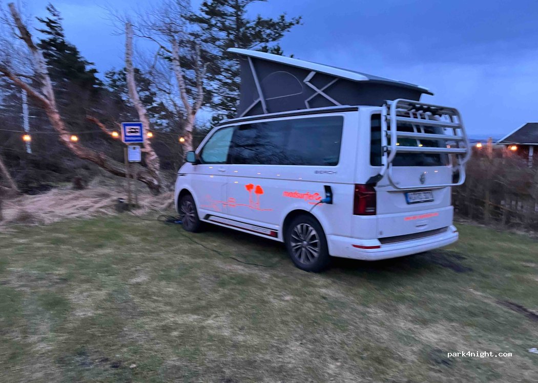 (312 61) Mellbystrand - 47 Södra Strandvägen — foto