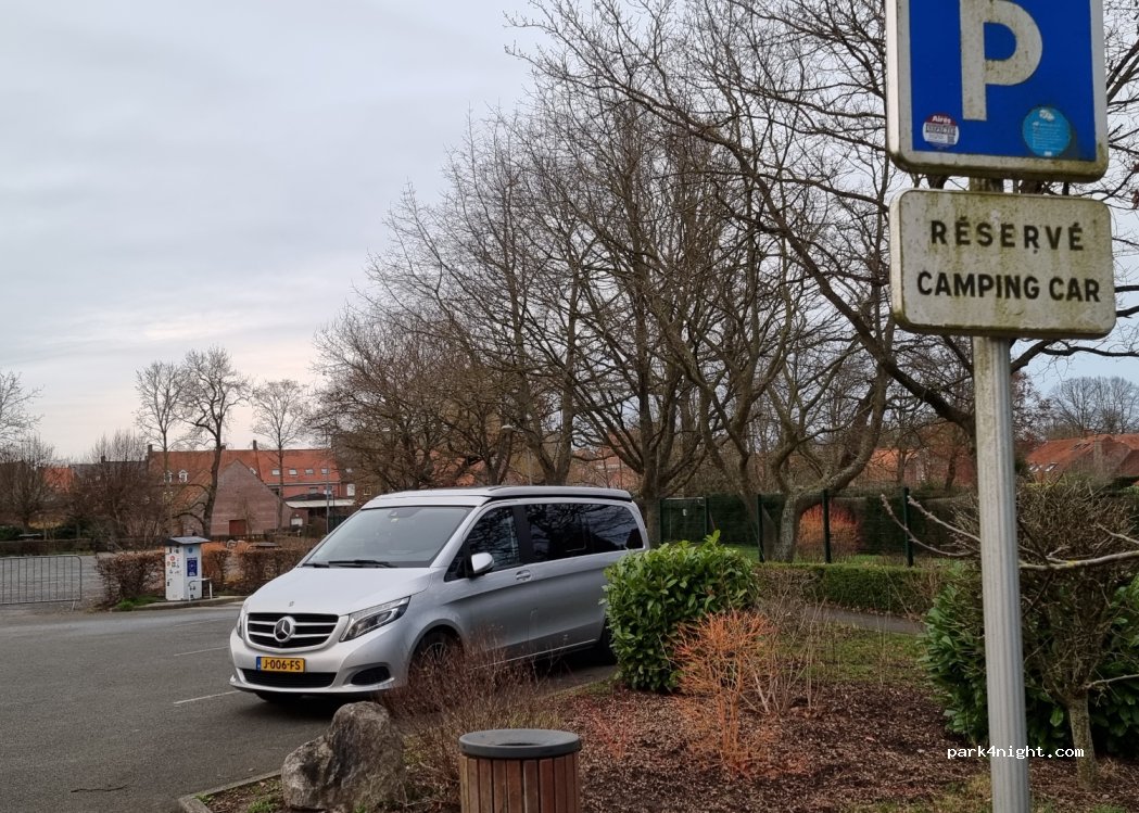 Aire Camping-Car Esquelbecq — foto 2