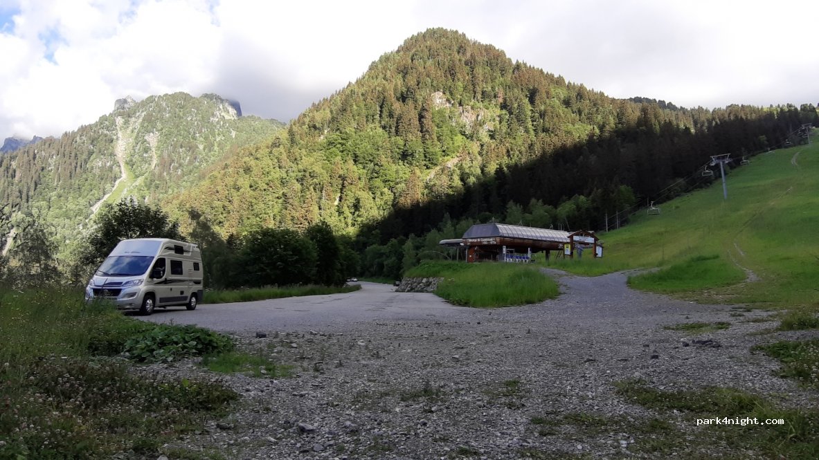 (38410) Saint-Martin-d'Uriage - 14 Route de Chamrousse — foto 2