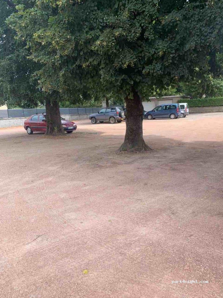 (38210) Tullins - 6 Place de la Libération — foto
