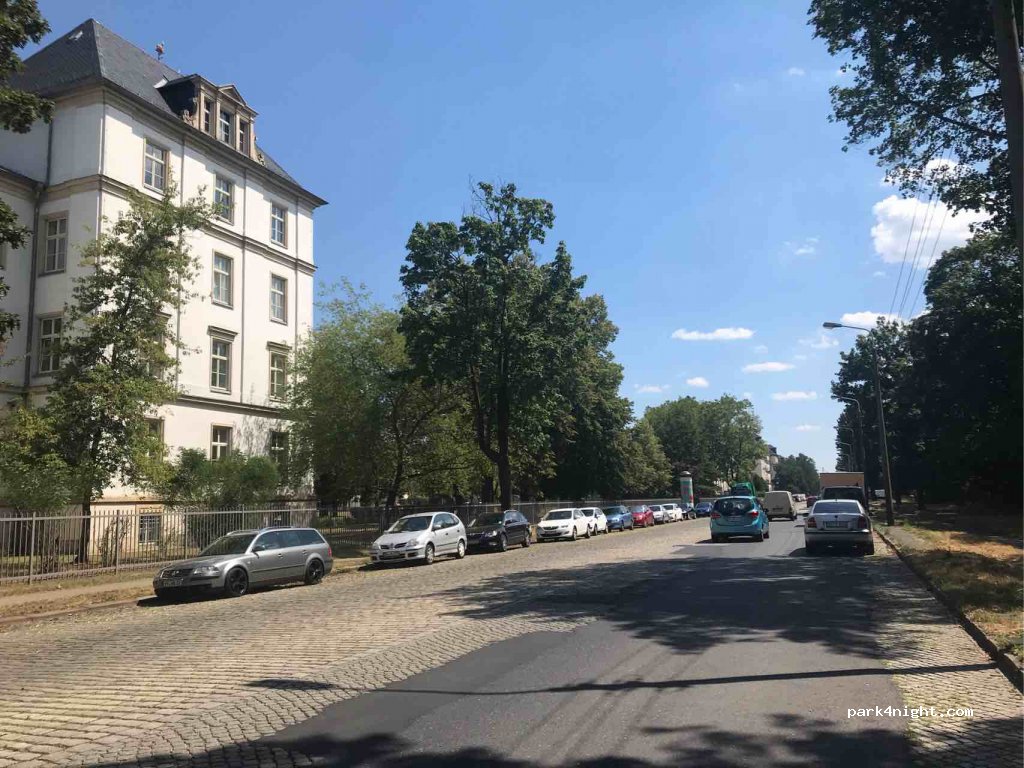 (01099) Dresden - 75 Stauffenbergallee — foto