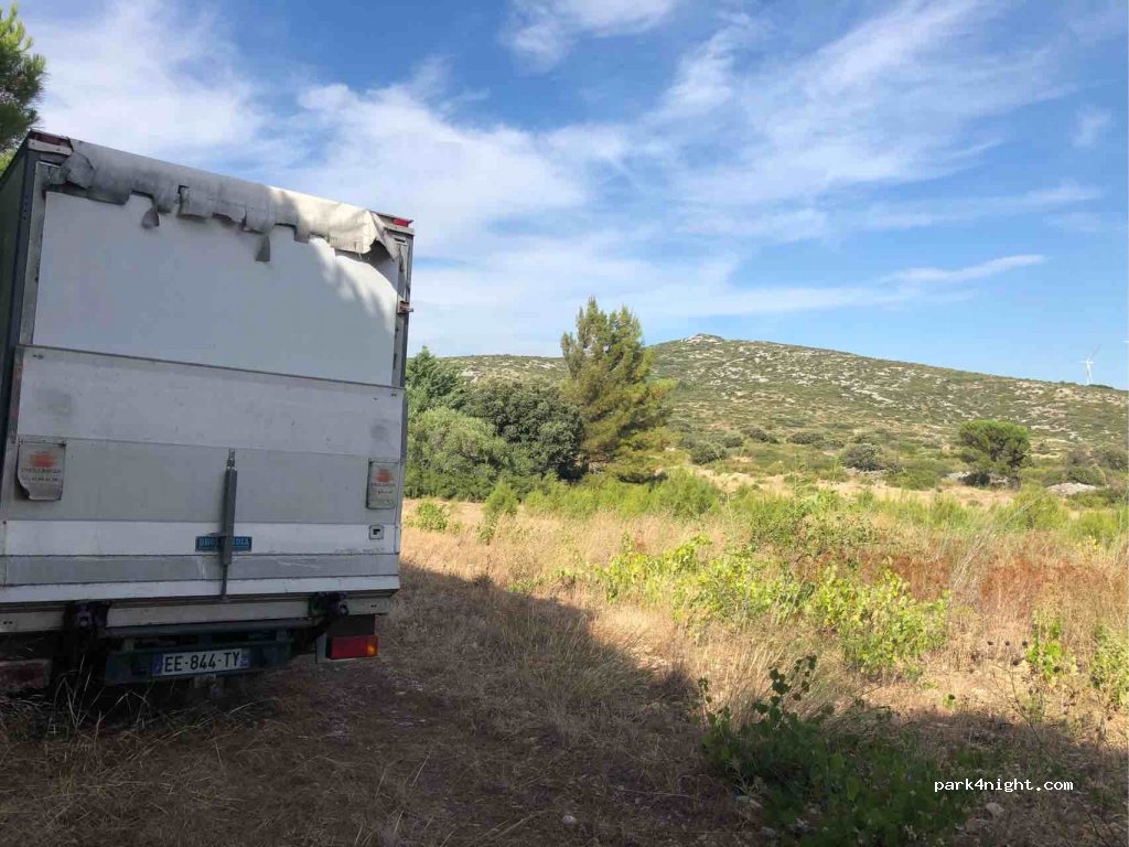 (66600) Opoul-Périllos - Route de Feuilla — foto 3