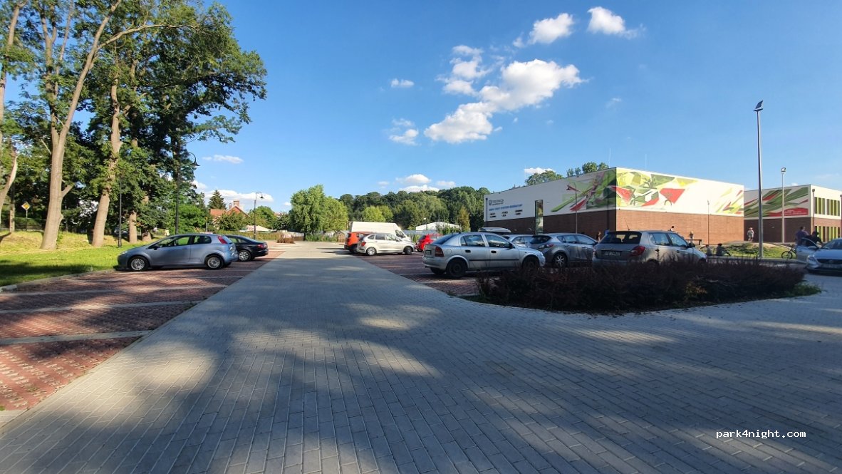 (55-100) Trzebnica - 4 3 Maja — foto 2