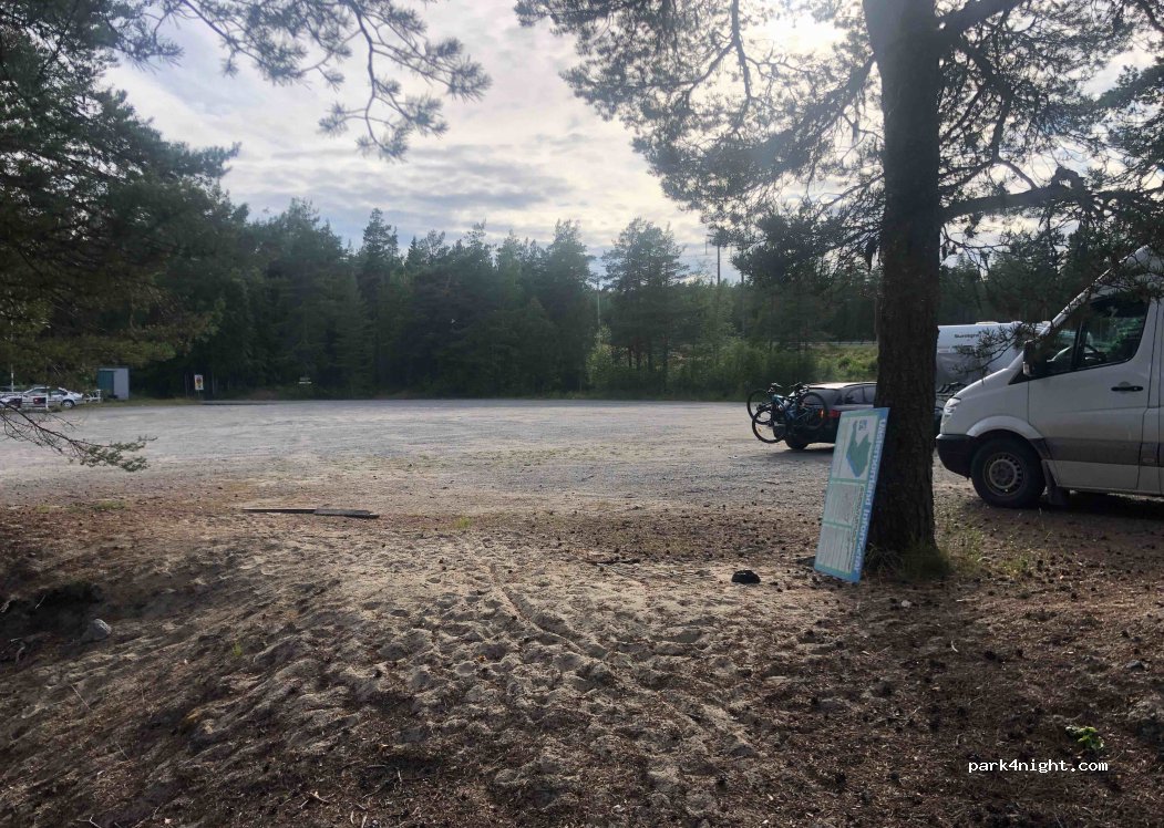Parking Salusands Havsbad — foto