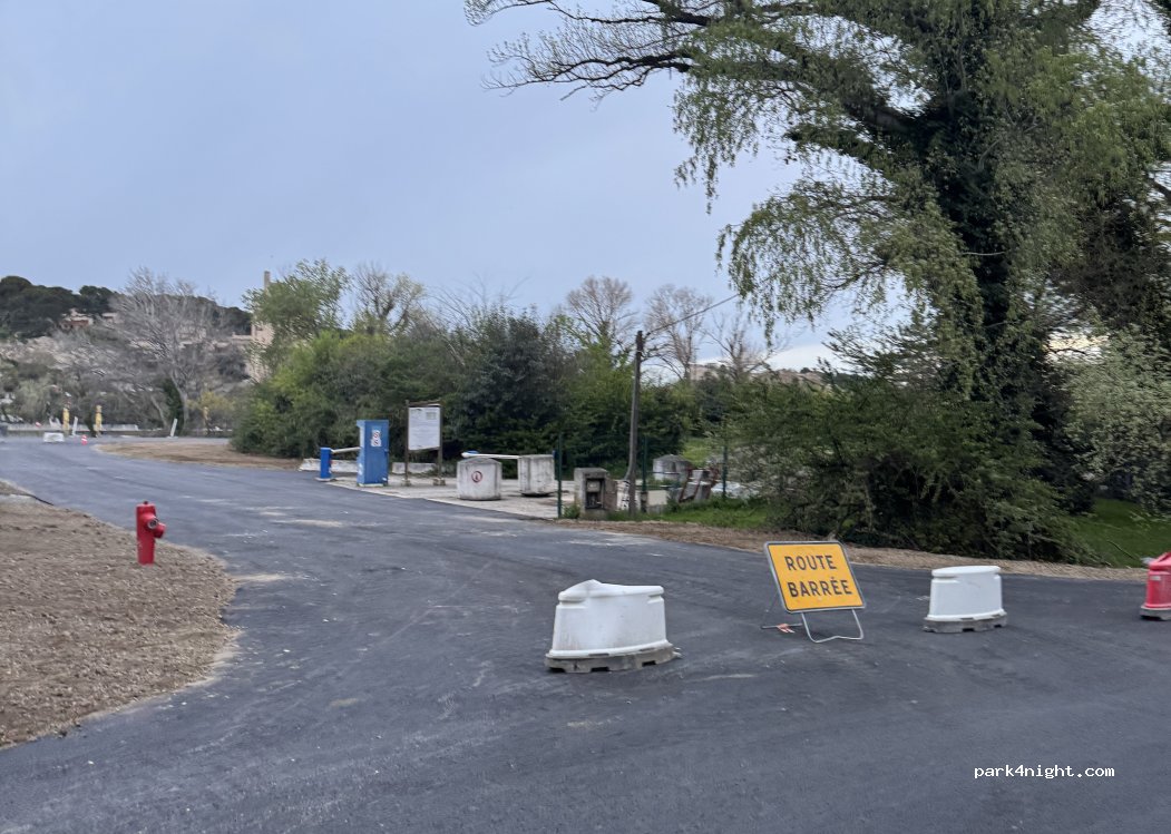 Aire de Camping-Car Pont d'Avignon — foto 4