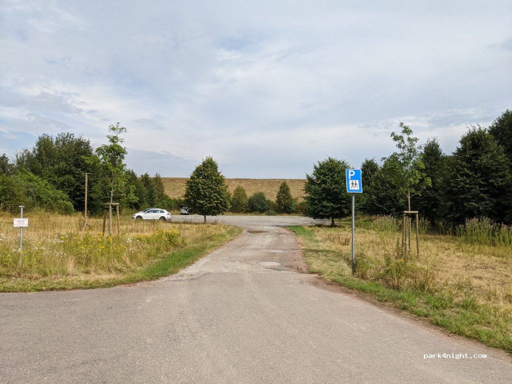 (37355) Deuna - Unnamed Road — foto