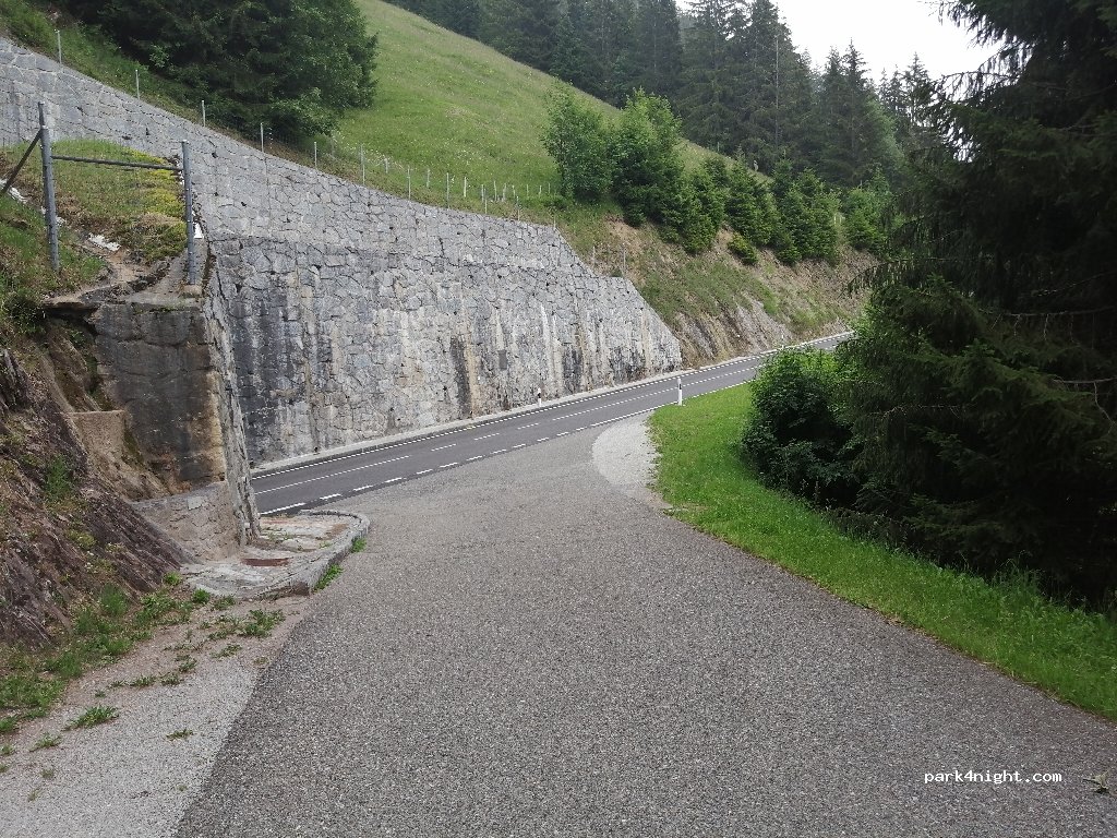 (1656) Jaun - Jaunpassstrasse — foto 2