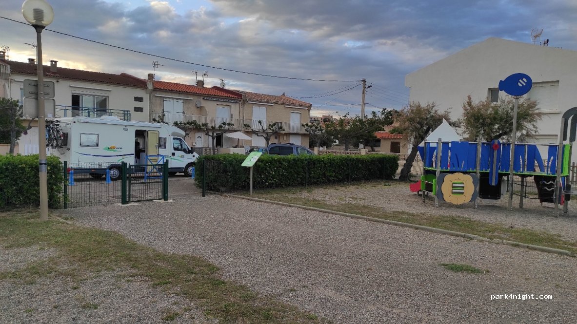 (11560) Fleury - 1 Avenue des Corsaires — foto