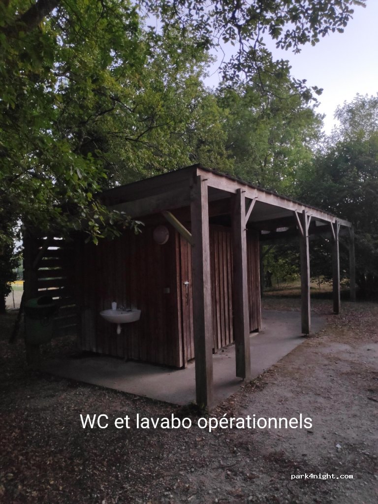 (24320) La Tour-Blanche-Cercles - 2 Le Claud — foto 2