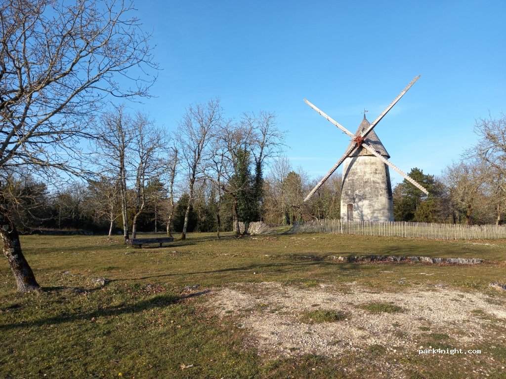 (24320) La Tour-Blanche-Cercles - 2 Le Claud — foto 3