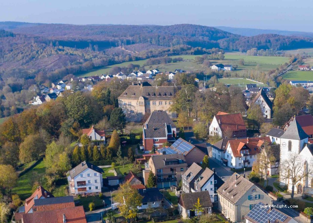 (33014) Bad Driburg - 42 Burgstraße — foto