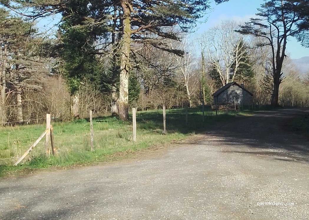(64260) Arudy - Unnamed Road — foto