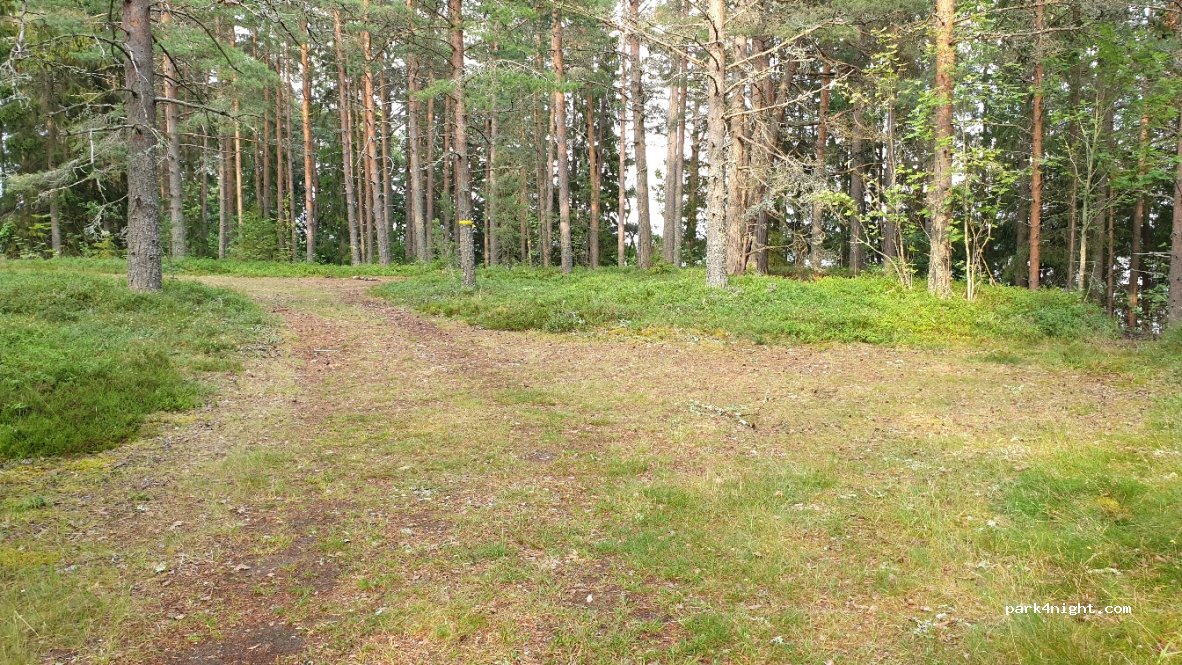 (810 40) Hedesunda - 90 Övägen — foto
