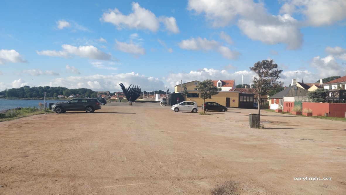 (3740) Svaneke - 6 Oluf Høstgade — foto 2