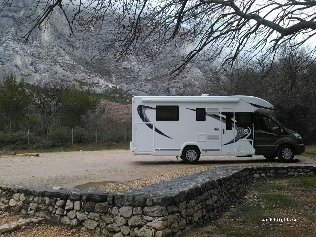 (13100) Saint-Antonin-sur-Bayon - D17 — foto