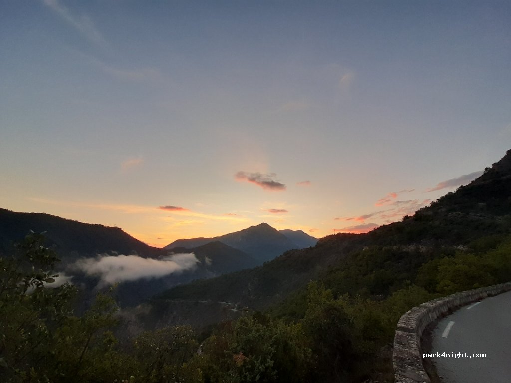 (06420) La Tour - — foto 2