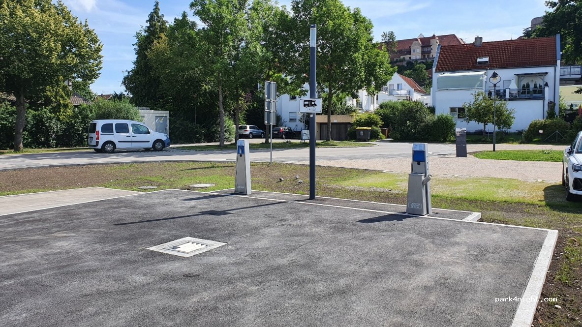 Wohnmobilstellplatz An der Gerberwiese in Friedberg — foto 2