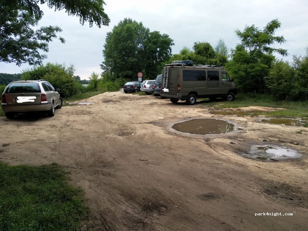 (277 15) Tišice - Mlékojedská — foto 3