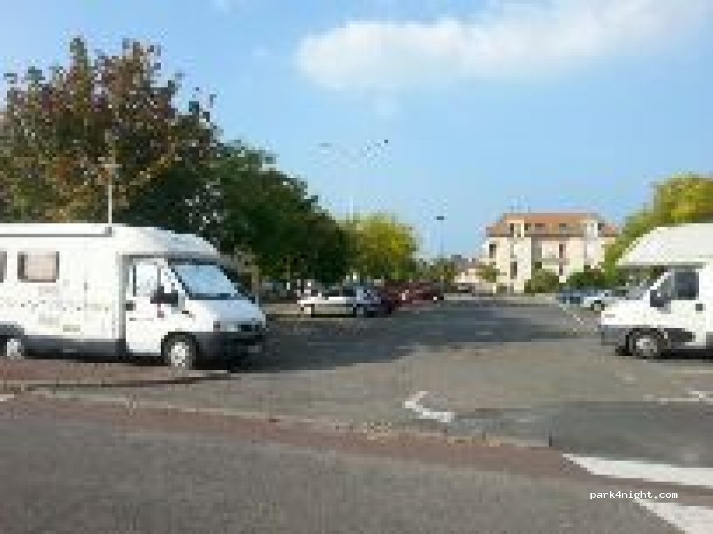 (14640) Villers-sur-Mer - 1 Rue Sandret — foto