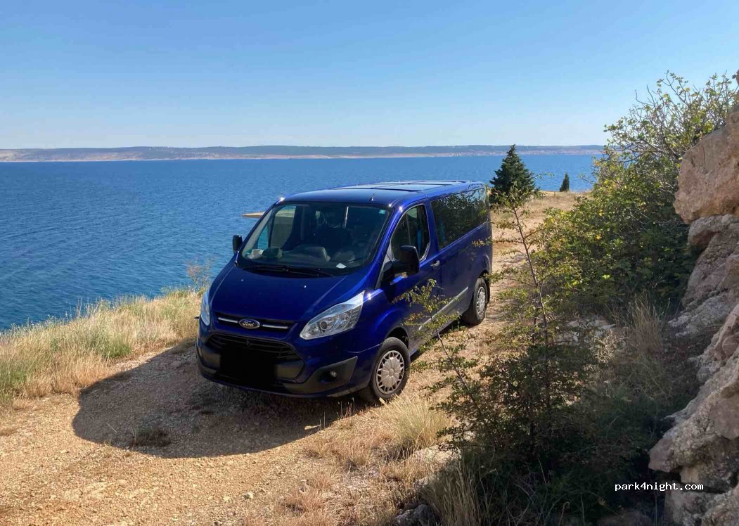 (23244) Starigrad - 9-3 D8 — foto