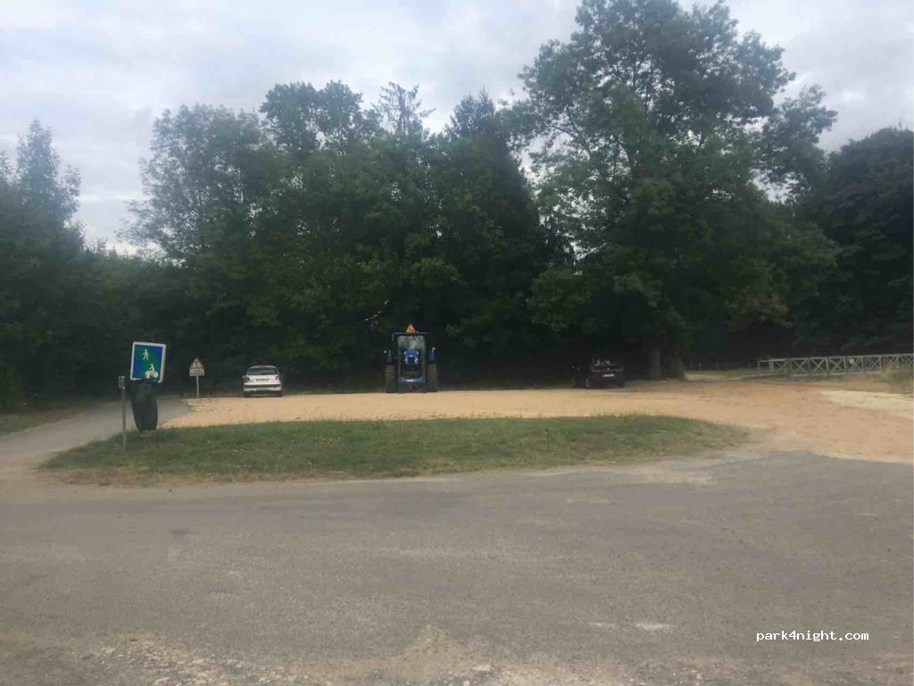 (24700) Montpon-Ménestérol - 5 Rue du Commandant Cousteau — foto