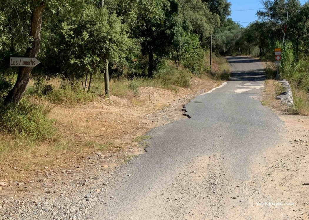 (83310) Grimaud - 626 Chemin des Vernades — foto 2