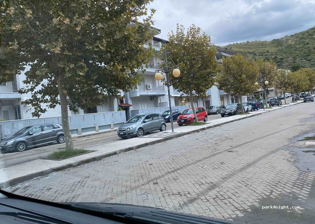 (98071) Capo d'Orlando - 16 Via Generale Domenico Maneri — foto