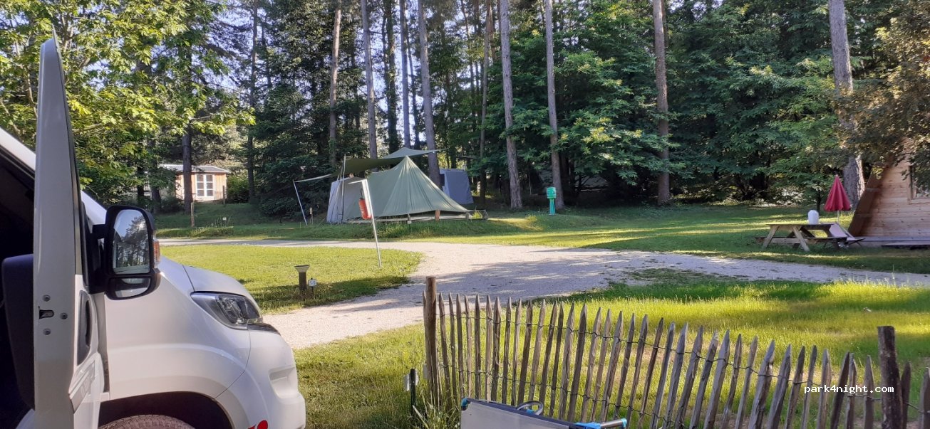 Domaine du coq rouge camping  naturiste — foto 2
