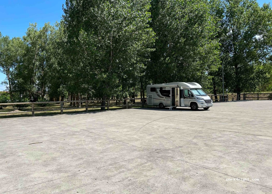 (09500) Medina de Pomar - 1-7 Paseo la Virgen — foto 4