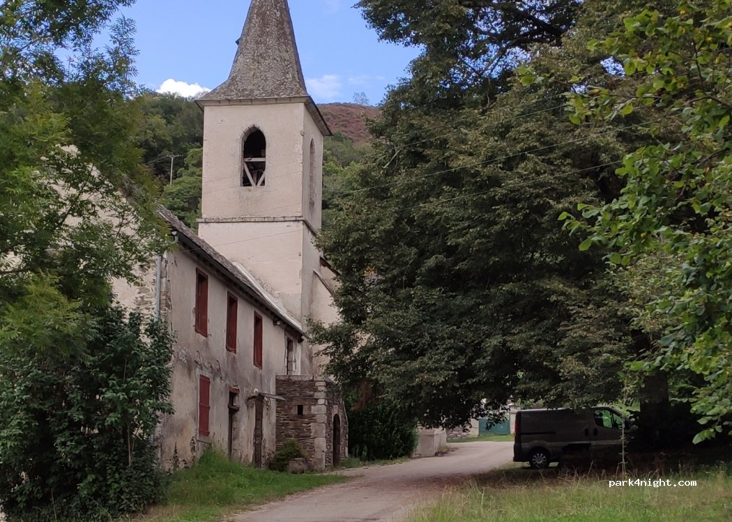 (12320) Senergues - Notre Dame d'Aynes — foto