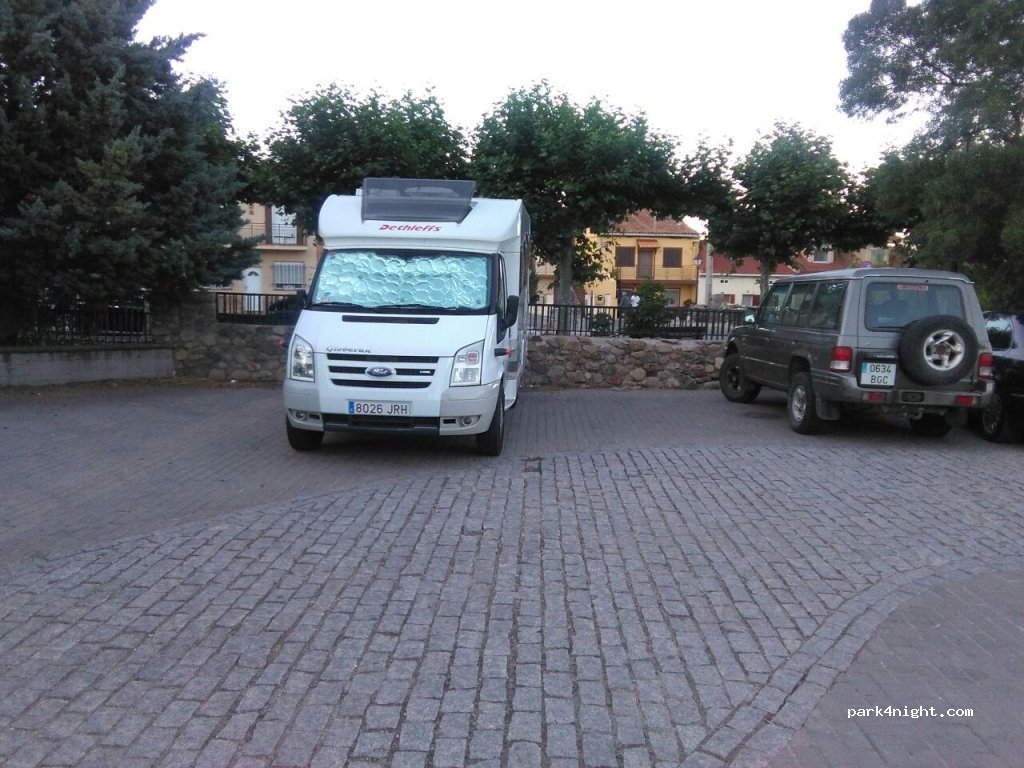 (28740) Rascafría - 2-4 Avenida de Cascajales — foto