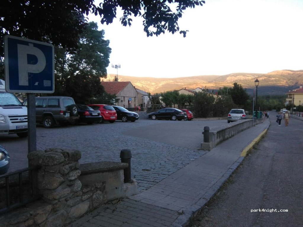 (28740) Rascafría - 2-4 Avenida de Cascajales — foto 2