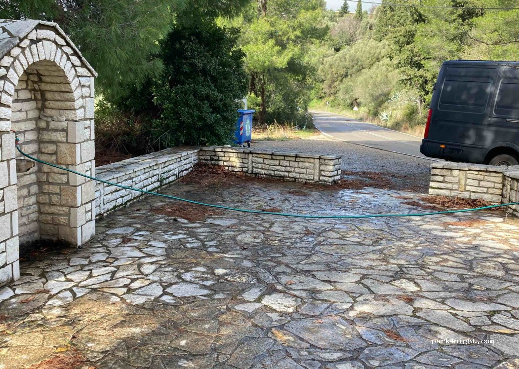 (270 65)  - Ethniki Odos Tripolis Olimpias — foto 3