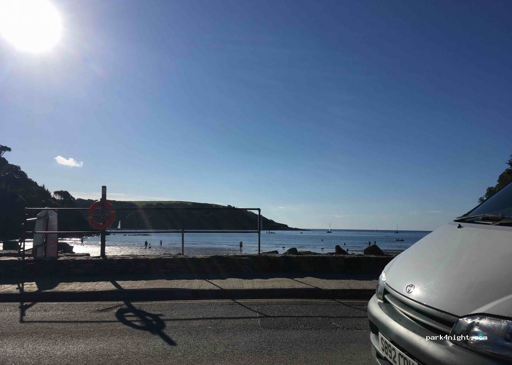 (TQ8 8LD)  - Cliff Road — foto