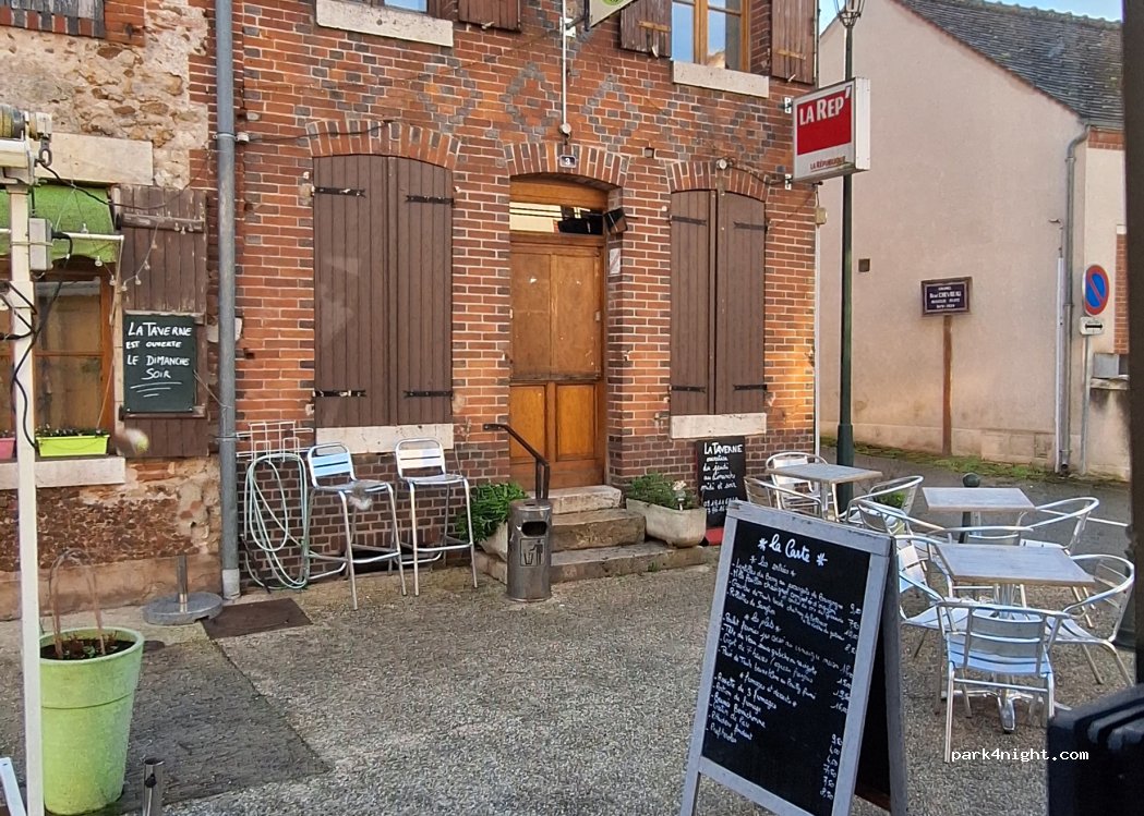 (45500) Saint-Brisson-sur-Loire - Rue des Ruets — foto 4