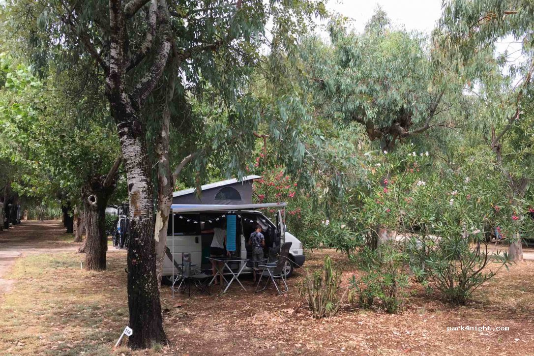 Camping Karavomilos — foto