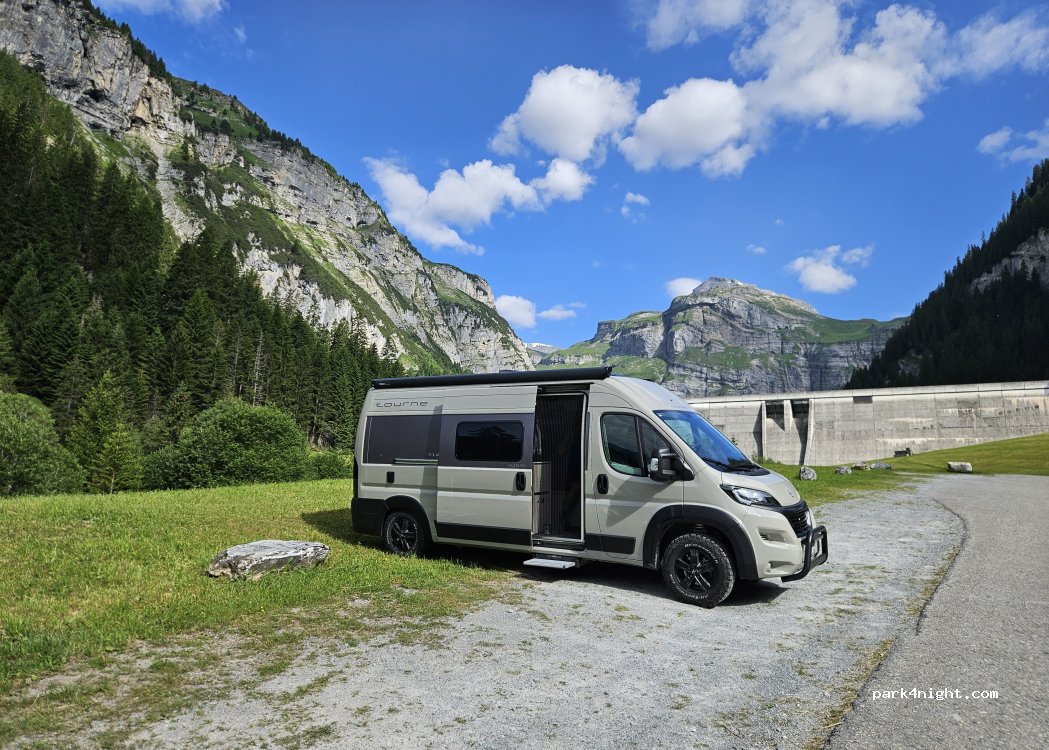 (7156) Pigniu - Unnamed Road — foto