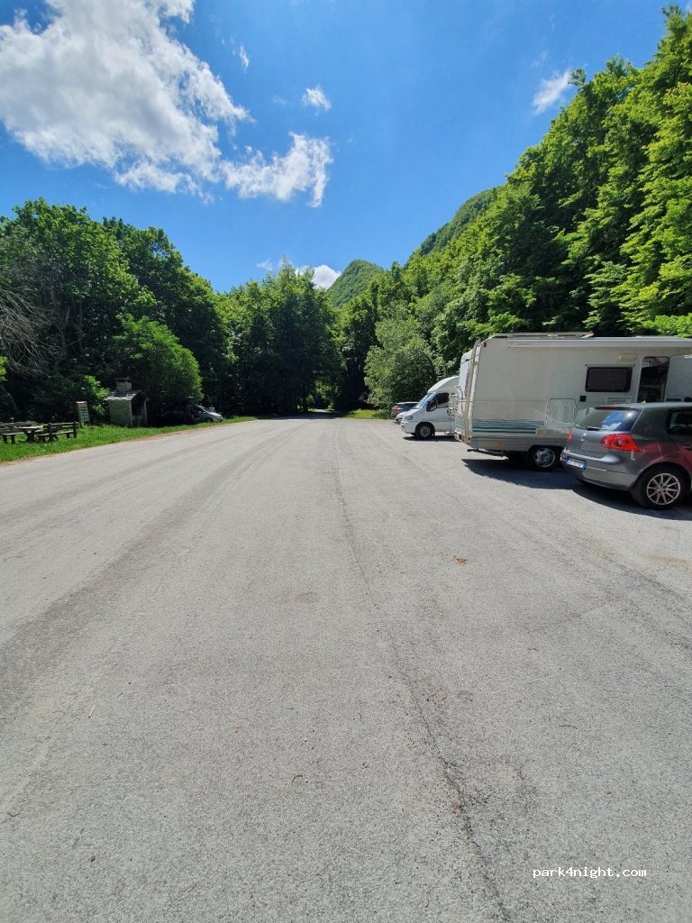 (47028) Capanne - Strada Provinciale 130 — foto