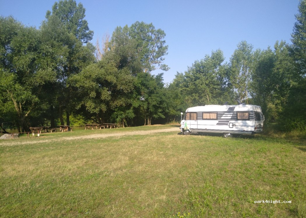 (9327) Vág - 14 Rába utca — foto 3