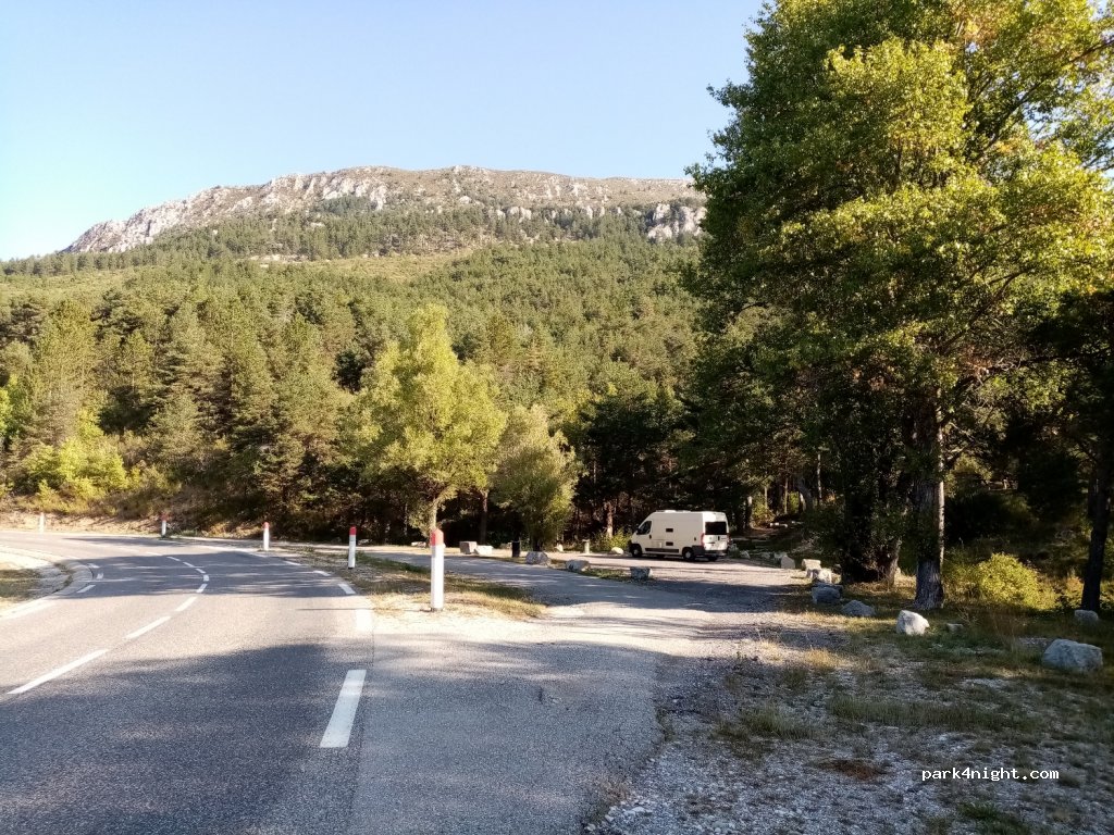 (04120) La Garde - D4085 — foto