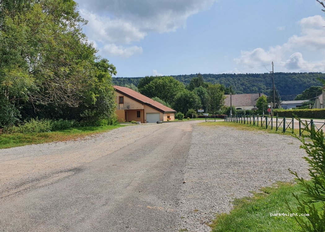 (39300) Monnet-la-ville - 1 Rue Marcel Hugon — foto 2