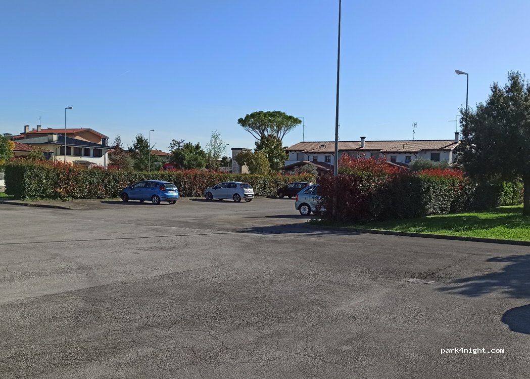 (33050) Mortegliano - 2 Via Malignani — foto