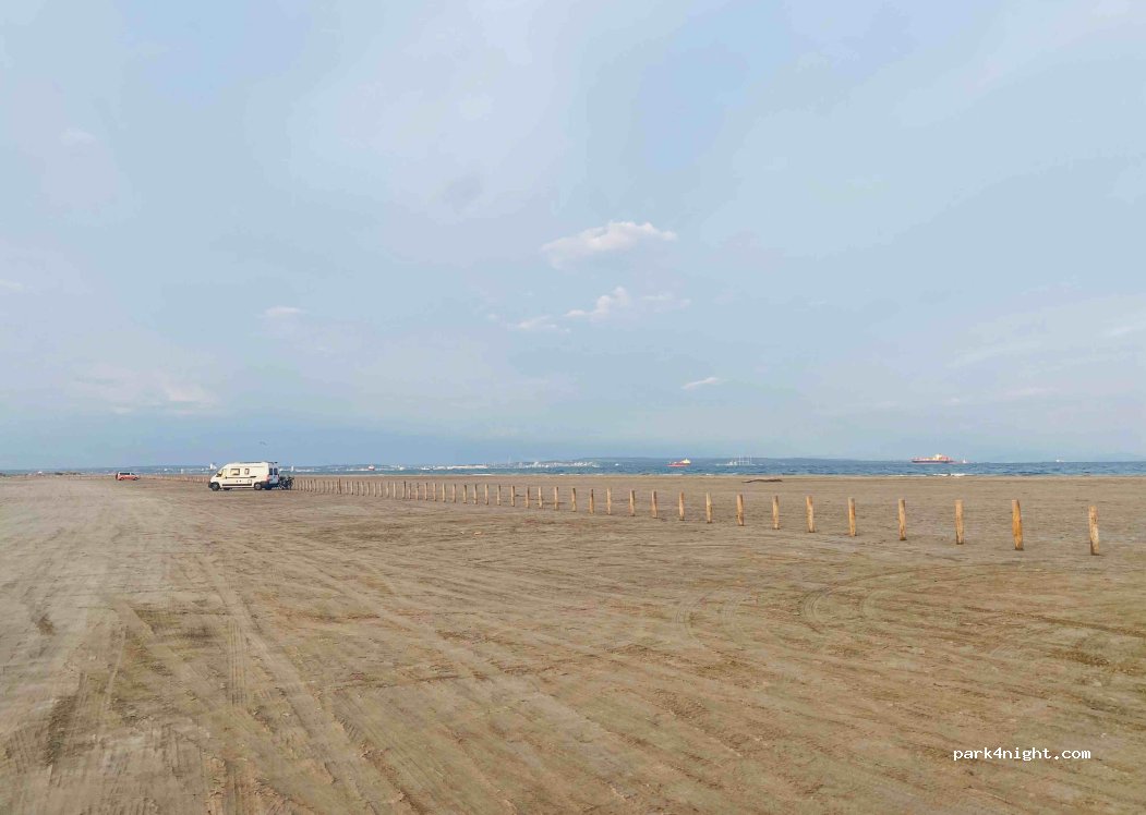 (13230) Port-Saint-Louis-du-Rhône - Route de Napoléon — foto