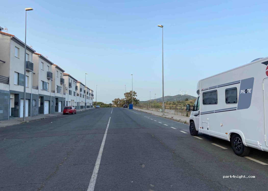 (10600) Plasencia - 6 Calle José Antonio Gabriel y Galán — foto 3