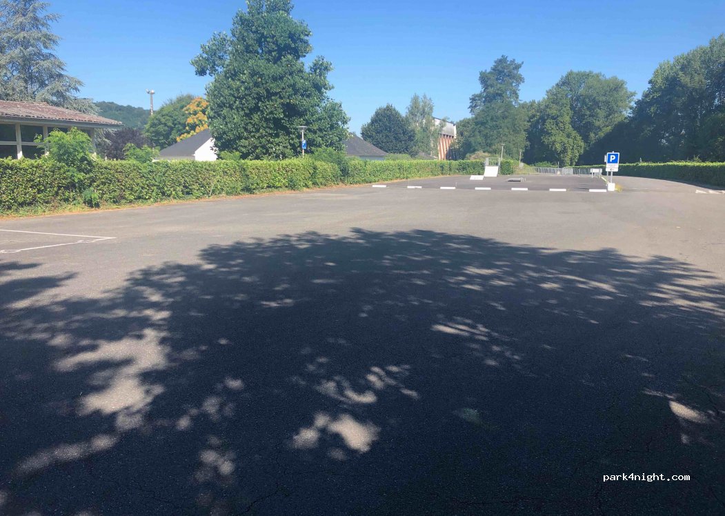 (64110) Laroin - 25 Rue Principale — foto