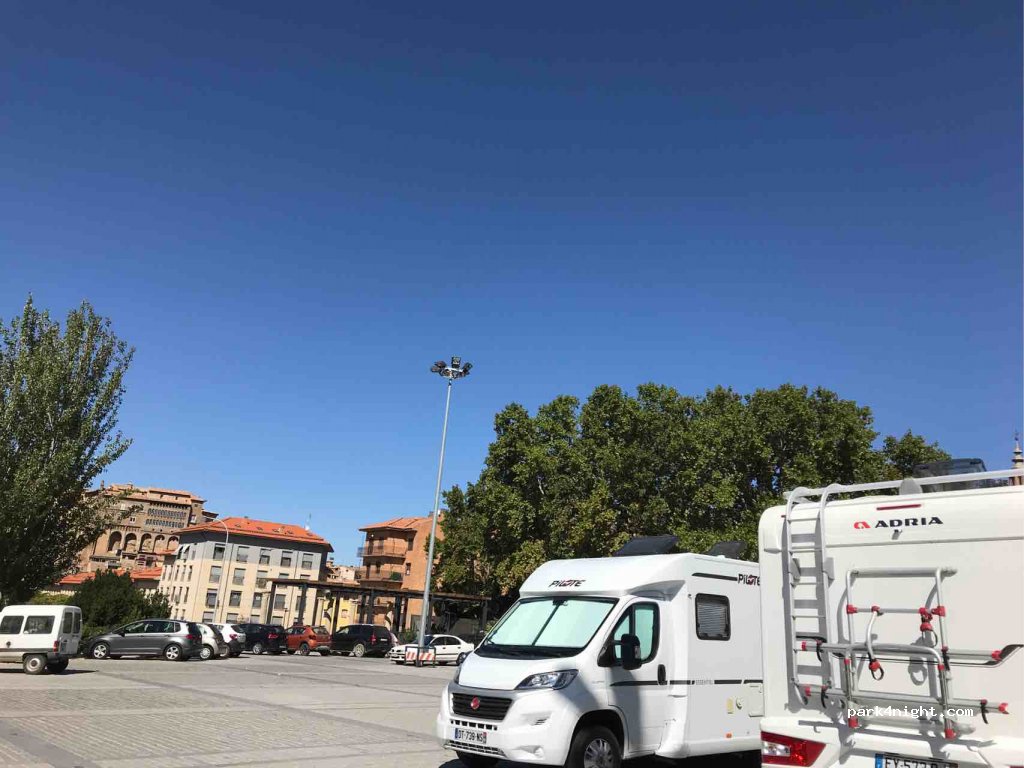 (50500) Tarazona - 42 Calle la Fuente — foto 3