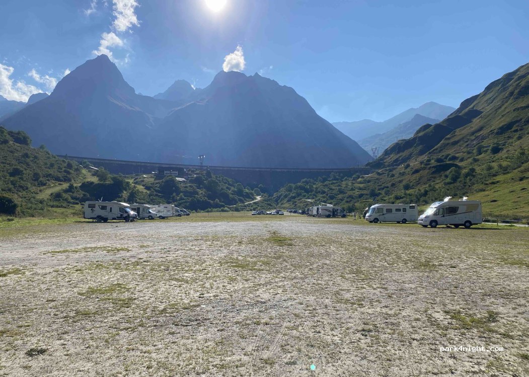 Area sosta camper Lago Morasco — foto 4
