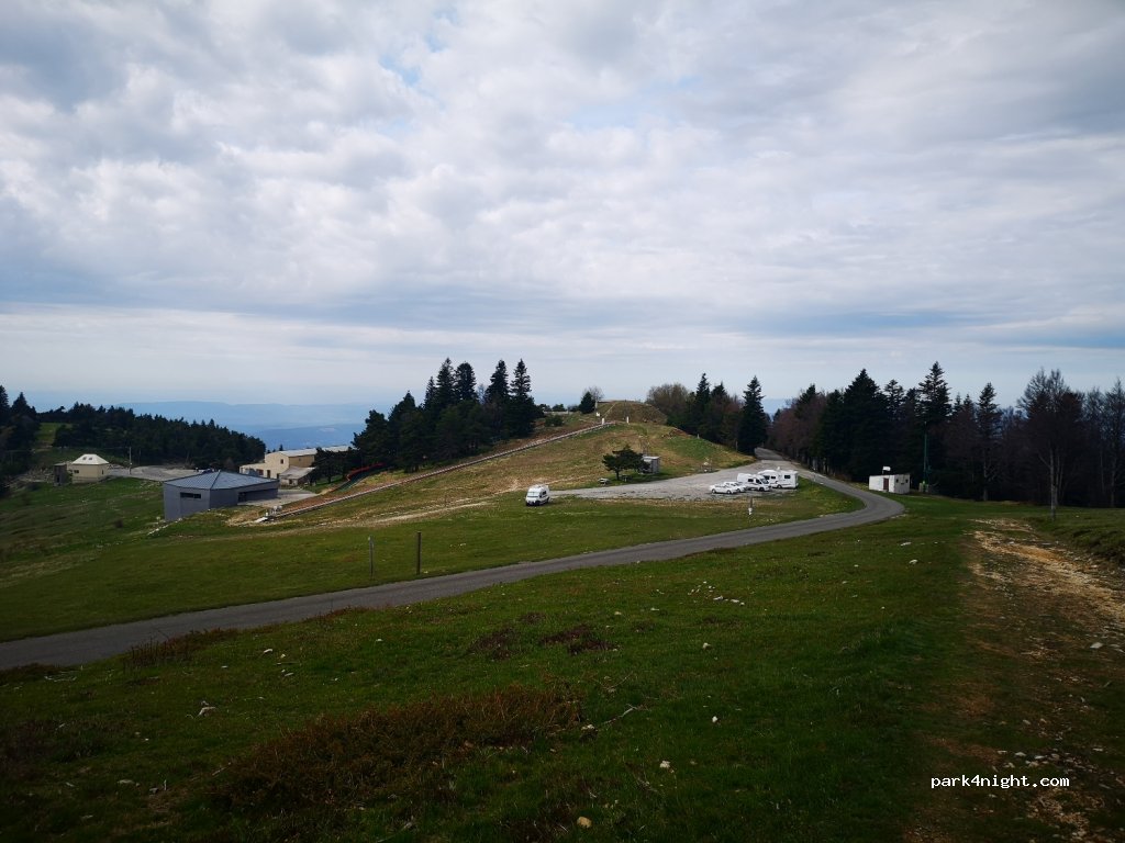 (04230) Saint-Étienne-les-Orgues - D53 — foto