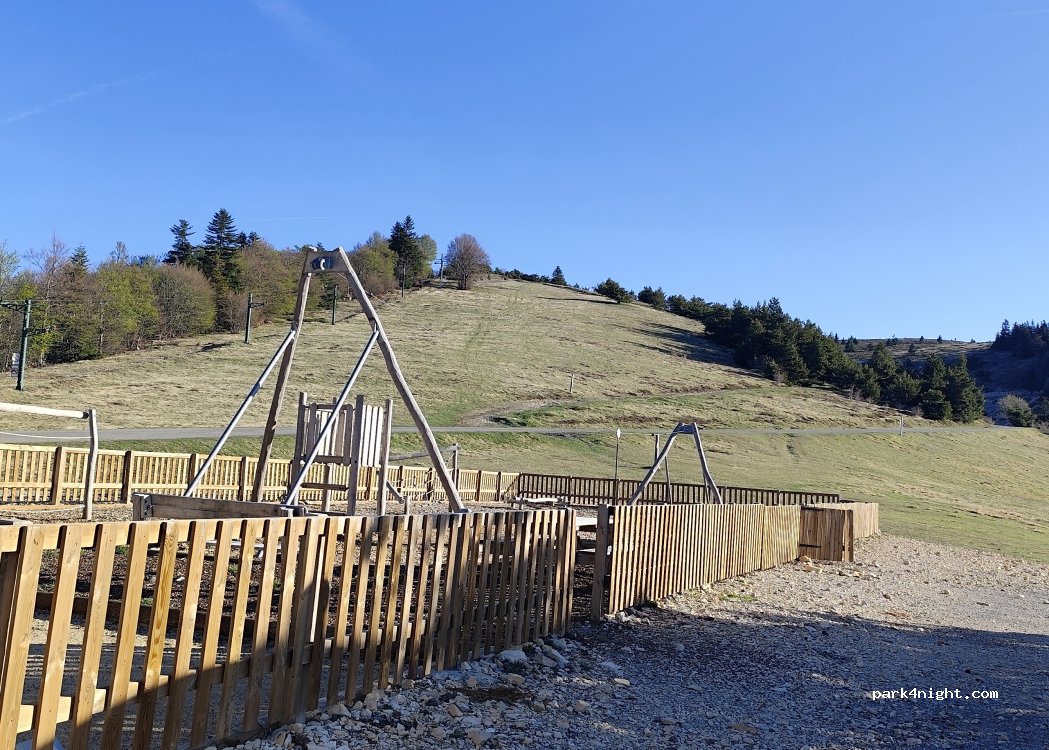(04230) Saint-Étienne-les-Orgues - D53 — foto 3