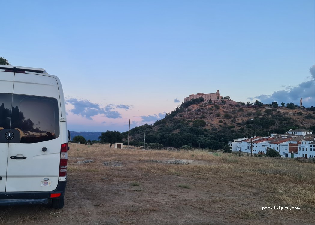 (23748) Andújar - 46 Carretera el Santuario — foto 3